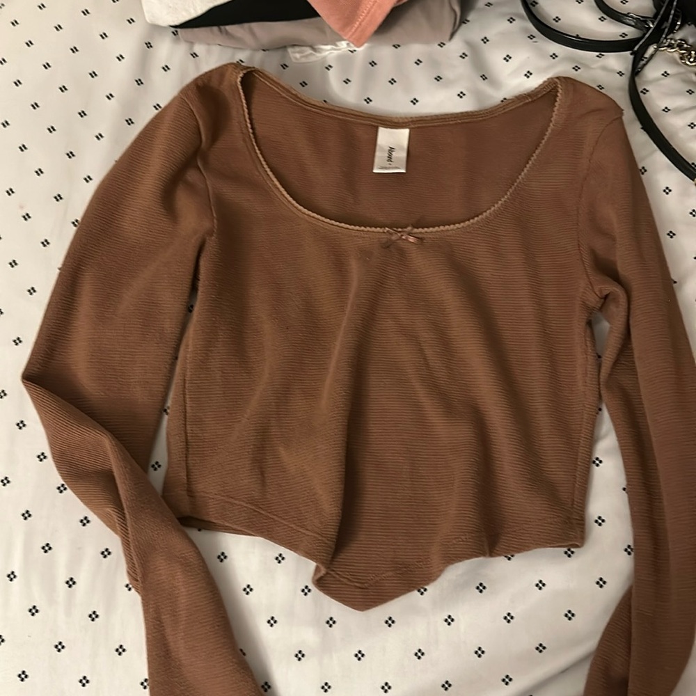 Brown, long sleeve, small